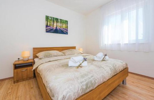 Six-Bedroom Holiday Home In Rogoznica - Foto 30