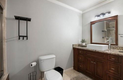 Serene Getaway with Patio in Pineville - Foto 24