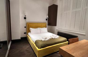 Earl's Court Luxe Apartment - Photo 13