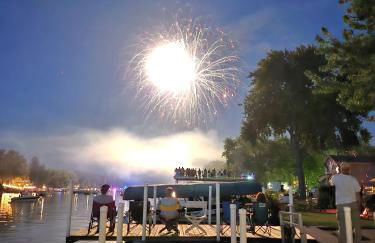 Riverfront Cottage - Foto 18