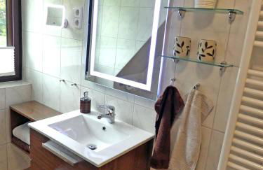 Peedy's luxuriöse 60m² Wohnung mit Balkonterrasse - Foto 21