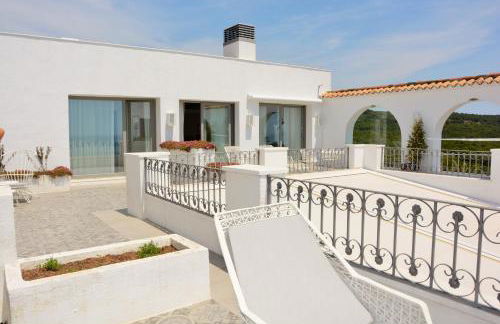 Villa Brisa del Mar Seafront villa located in the Garraf National Park 30 minutes from Barcelona - Photo 25
