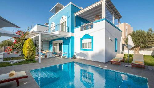 Seabreeze Villa - with Jacuzzi & heated pool - Photo 4