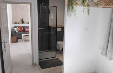 Maison indépendante avec terrasse, jardin & parking privé - Foto 9