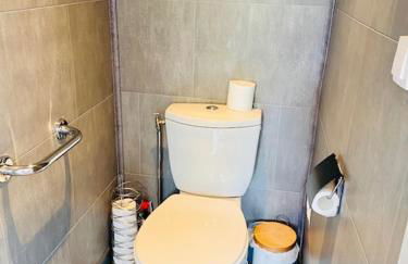 Chalet atypique au calme avec emplacement idéal - Foto 10