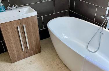 Outstanding 6 Bedroom House Cotton End, Bedford - Foto 36