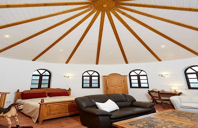 Strotzbusch Forest Hideaway - Photo 3