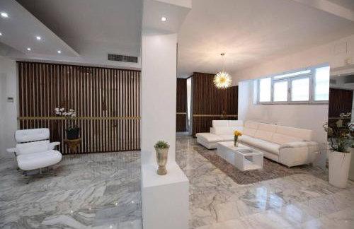 La Galleria Milano - 160 sqm Design Apartment, Spa & Parking - Photo 3