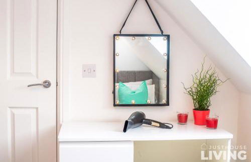 NEW Spacious Modern Townhouse Sleeps 12 Free Parking - Foto 47