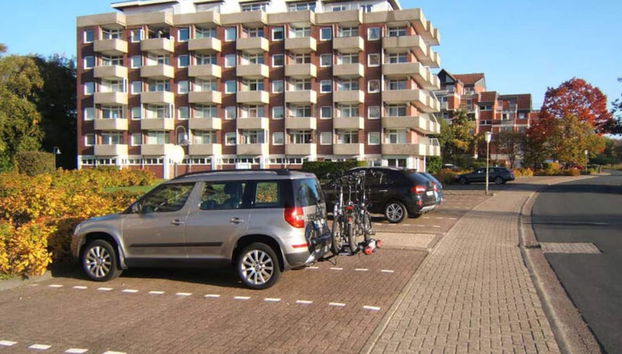 "At Low 8" Merchant - Foto 2, Imagen principal