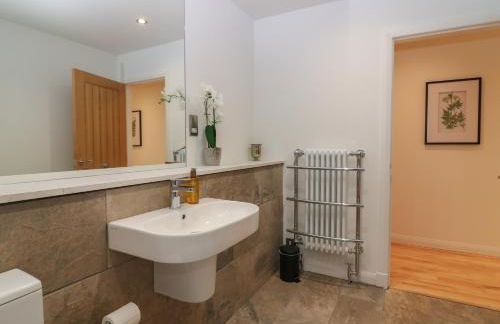 Whitehouse Woodwrae - Photo 18