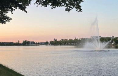 LIVA Stays Schwerin Zentrum - 4 Ferienwohnungen mit Küche und WLAN - Nähe Hauptbahnhof - Ideal für Familien & Monteure - Foto 24