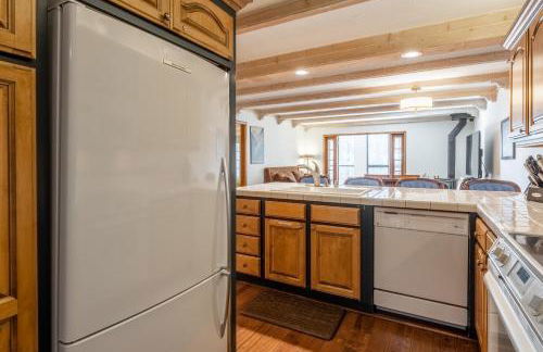 Walk to Lift Updated 2 Bedroom 2 and a Half Bathrooms 1849 Condos 209 Steps to Canyon Lodge Sleeps 6 - Foto 44