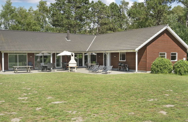 "Hughe" - 300m from the sea - Foto 8