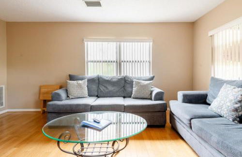 Welcome to Your Serene Waterfront Getaway! - Foto 26