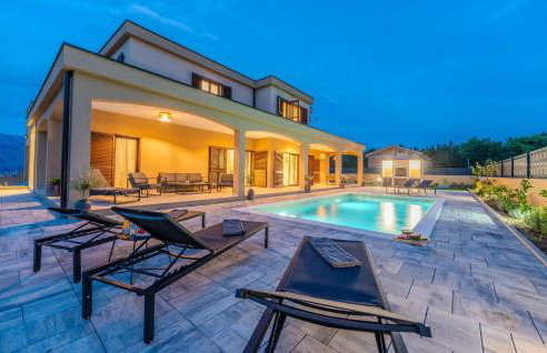 4 Bedroom Cozy Home In Jovici - Photo 1