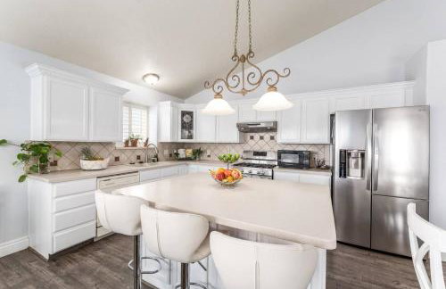 Farmington Gem, fenced yard, sleeps 6 - Foto 7