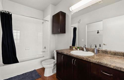 The Selena: Riverwalk Loft - Foto 18