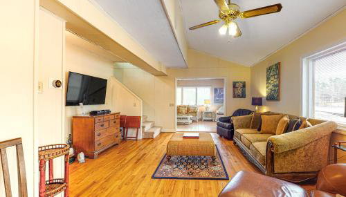 Waterfront Lake Murray Home with Dock Dogs Welcome! - Foto 4