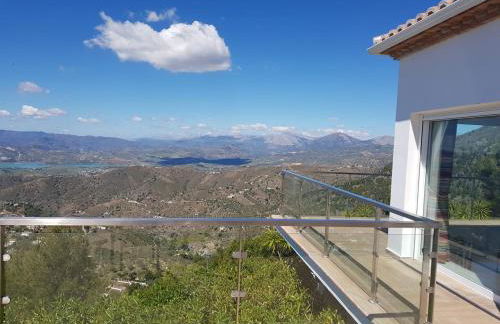 Casa Alta - exclusive large luxury private villa, large pool, amazing views, on the edge of the village and next to natural park - Foto 10