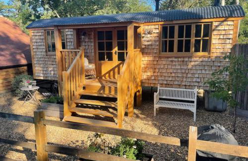 The Walnut Wagon in the heart of Mells. - Foto 6