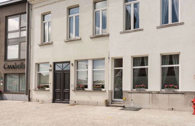 Modern Holiday Home in Assenede With Private Garden - Photo 1