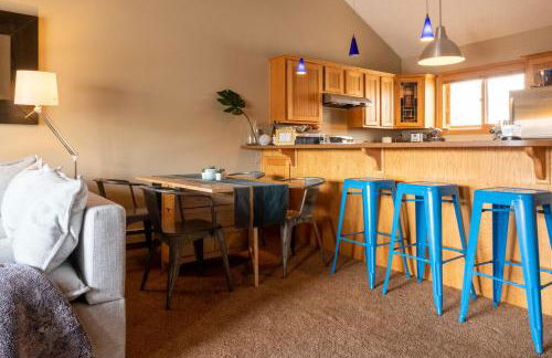 SKI IN, WALK OUT! The perfect mountain retreat! - Foto 4