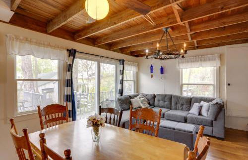 Spacious Lakeside Cottage - 2 Miles to Marblehead! - Foto 9