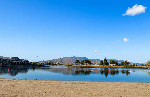 Luxury King Suite by the Lake - Entire Place - Foto 4