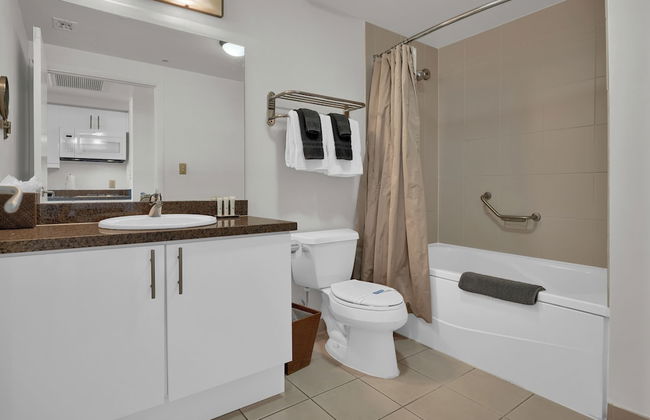 Glamorous Bay View Studio in the Grove - Foto 31