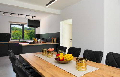 Modern 300m2 Villa - King Beds & Leisure Zone - Foto 23