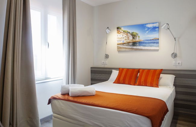 Mercedes Heritage Barcelona Apartments - Photo 5