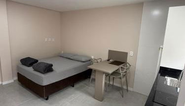 AP frente à praça bem localizado - Foto 3