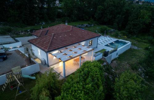 Villa Mare&Monti in Opatija, Heated pool with sea view - Foto 2