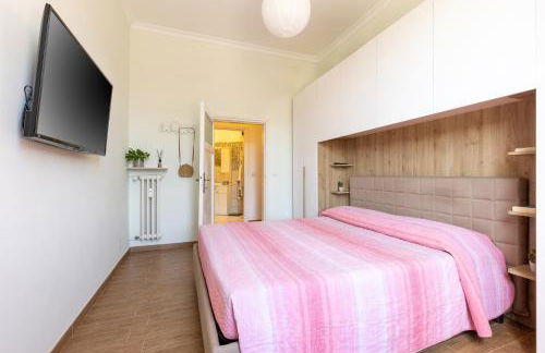 Cozy and Bright Pyramid Apartment - Photo 8