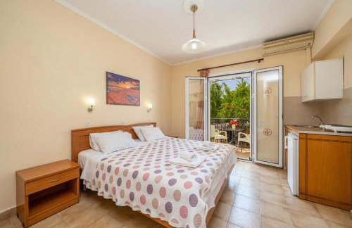 Dionysios Studios - Foto 37