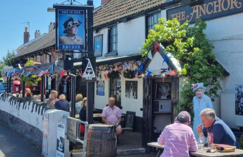 Charming Kenton Cottage - Foto 50