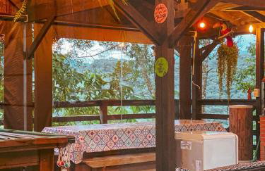 Sítio com piscina, churrasqueira, lareira, fogão à lenha, mesa de sinuca e vista para as montanhas - Foto 43