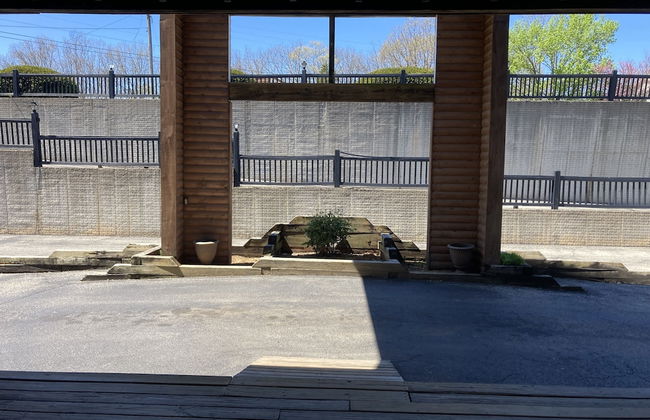 Gold Suites Rentals - Photo 2