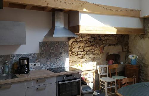 Gîte nature 7 pers avec grand jardin vue forêt & randonnées - Foto 6