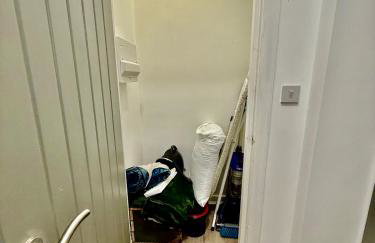 Stylish 1BR Executive Bury Stay with Kitchen and WiFi - Foto 12