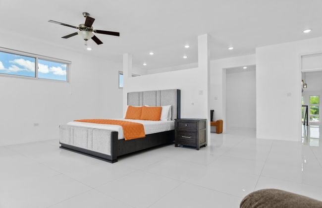 The W Villa 5 B R Oceanfront w Staff - Photo 62