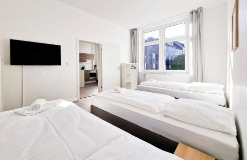 Tolstov Apartments - Several 1 Room Fitter Apartments with kitchen and washing machine - 25 Min Messe DUS - Photo 13