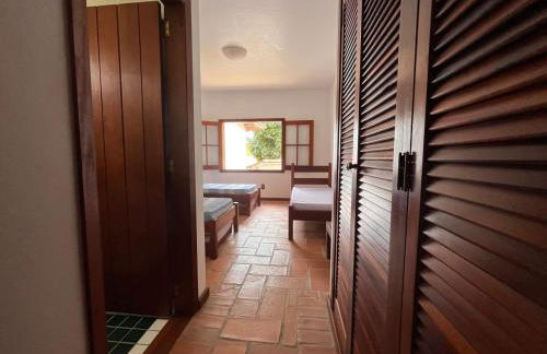Spacious house with pool - 100m from the sea in Guaecá - Foto 7