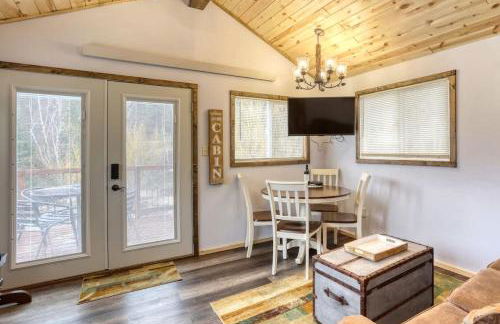 Cozy Creekside Retreat - Foto 12