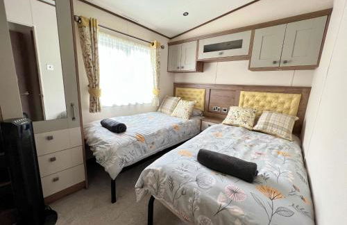 Honeysuckle Hot Tub Lodge - Foto 12