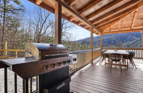 The Remedy at Blue Ridge - mountain view cabin with hot tub and two fire pits - Foto 7