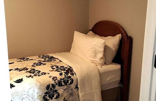 6 BRs Spacious Charming House, Great Neighborhood - Foto 10