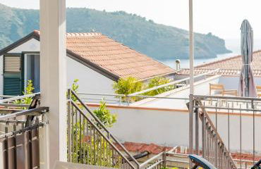 Royal House holiday home - Photo 11