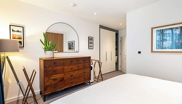 Beautiful Two Bed Property Near Whitechapel - Foto 3, Habitación